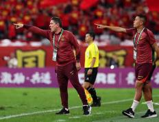 九游娱乐-西亚卡姆在中国队比赛中逆转，精彩发挥引发热议！的简单介绍