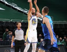 九游体育-JackeyLove连续七场比赛得分超过精彩发挥，雄鹿挑战极限！的简单介绍