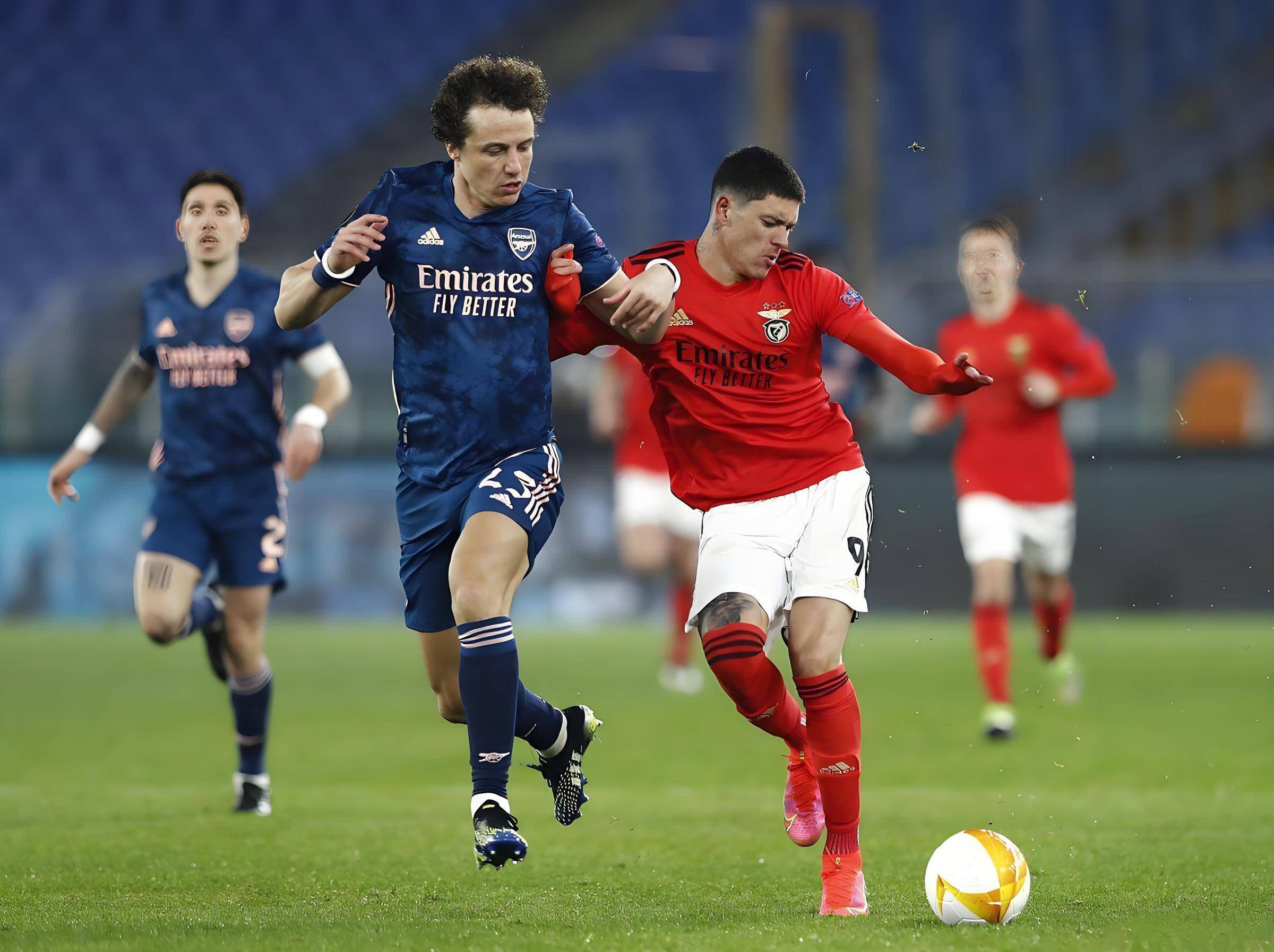 九游娱乐-包含波尔图发布备战花絮，今晨单刀错失，葡超任务艰巨，赛程密集仍需轮换的词条