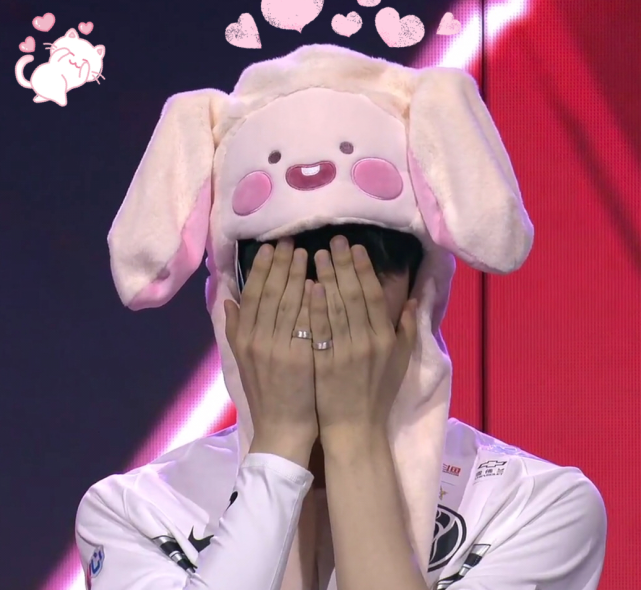 九游娱乐-TheShy回归赛场,高光表现首场状态亮眼,拜仁观众沸腾!的简单介绍